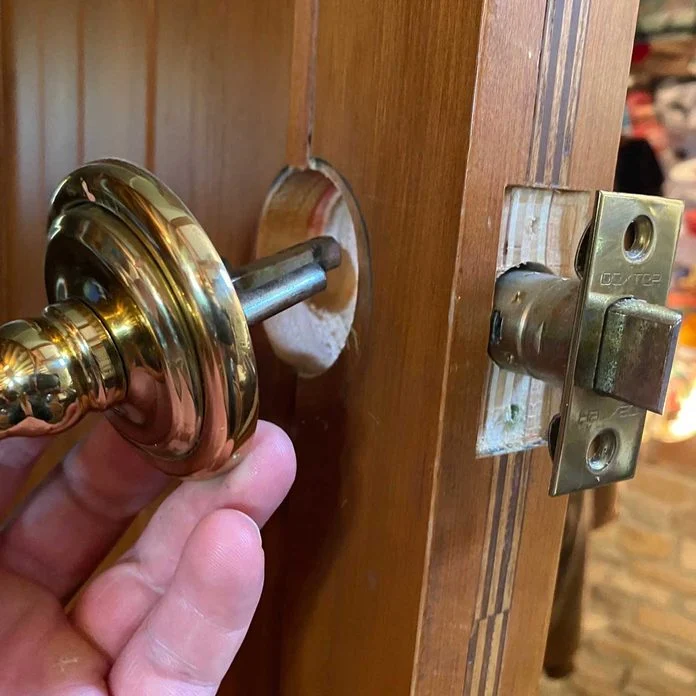 What is the standard hole saw size for most door knobs